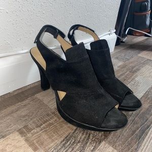 Naturalizer Heels, Size 9, Color: Black